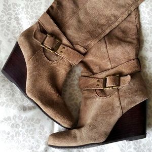 Suede slouchy BCBG wedge boots
